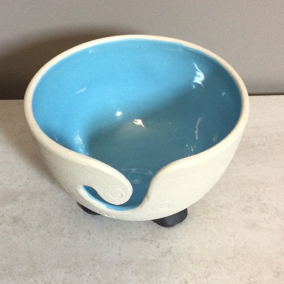 NWT Cute Whimsical Sheep Yarn Bowl with Blue Interior - Picture 3 of 7